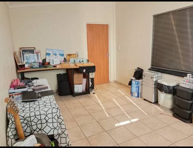 4 BEDROOM HOUSE FOR SALE IN VANDERBIJLPARK SW 1